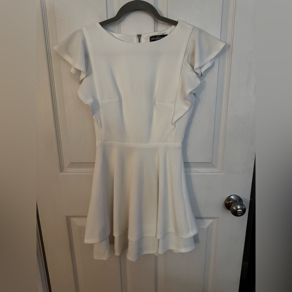 Elegant White Ruffle Sleeve Dress